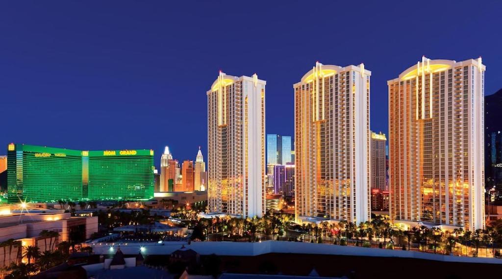 Mgm Signature Hotel Balcony ,No Resort Fee ラスベガス エクステリア 写真